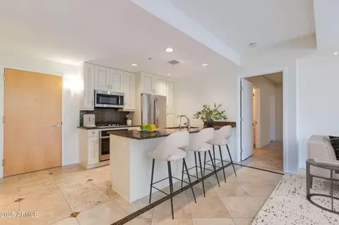 7167 E Rancho Vista Dr #5004, Scottsdale, AZ 85251