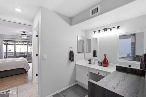 Bath - 4534 E Amberwood Dr, Phoenix, AZ 85048 photo 1 of 5