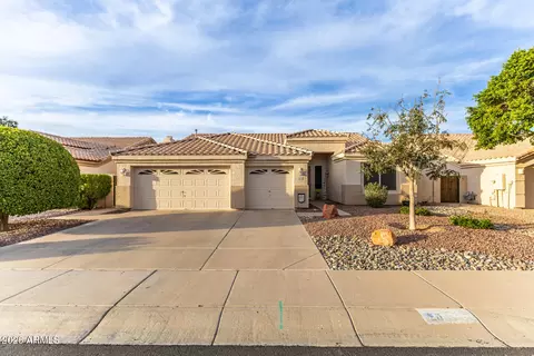 208 W Smoke Tree Rd, Gilbert, AZ 85233