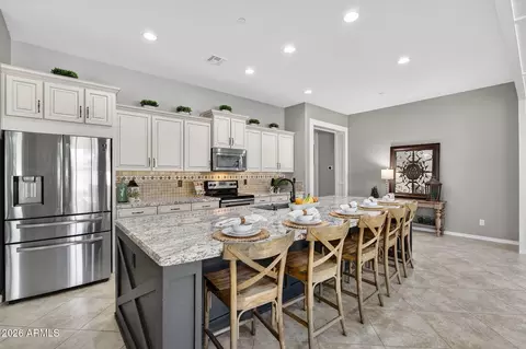 Kitchen - 2926 E Wyatt Way, Gilbert, AZ 85297 photo 2 of 8