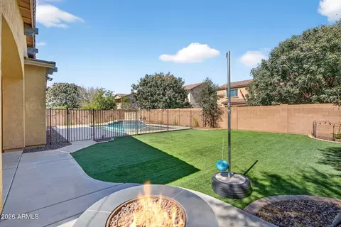 Exterior - 2926 E Wyatt Way, Gilbert, AZ 85297 photo 8 of 10