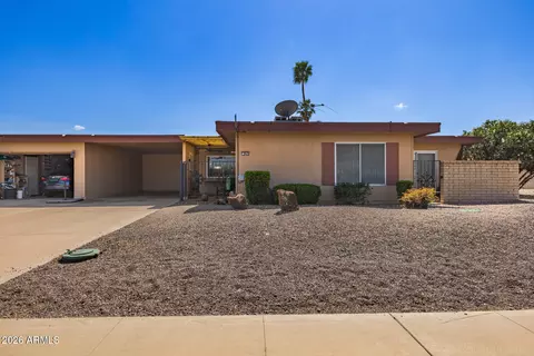9845 W Royal Ridge Dr, Sun City, AZ 85351