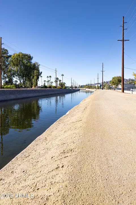 View/Area - 4201 E Camelback Rd #91, Phoenix, AZ 85018 photo 1 of 1