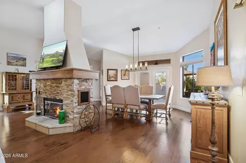 8041 E Del Tornasol Dr, Scottsdale, AZ 85258