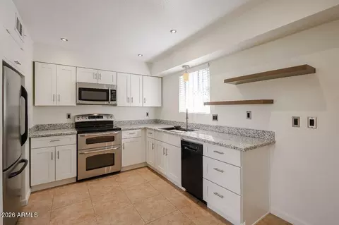 3326 W Tangerine Ln W, Phoenix, AZ 85051