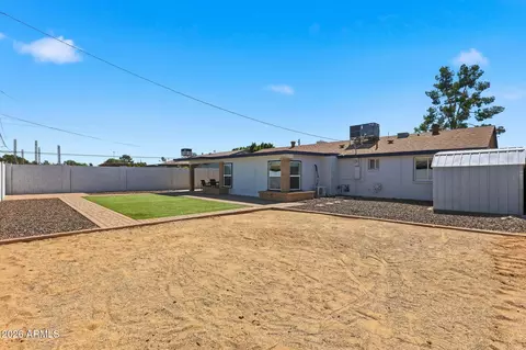 Exterior - 3540 E Voltaire Dr, Phoenix, AZ 85032 photo 4 of 5