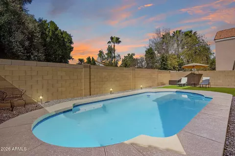 Exterior - 1114 S Surfside Dr, Gilbert, AZ 85233 photo 5 of 5