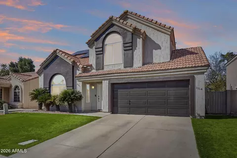 Exterior - 1114 S Surfside Dr, Gilbert, AZ 85233 photo 2 of 5
