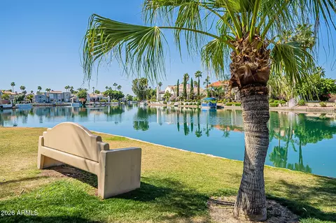 View/Area - 1114 S Surfside Dr, Gilbert, AZ 85233 photo 4 of 6