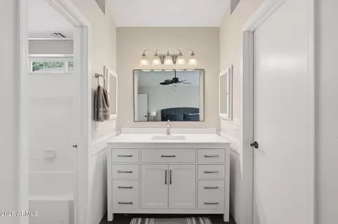 Bath - 1114 S Surfside Dr, Gilbert, AZ 85233 photo 1 of 4