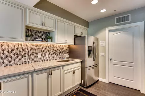 Kitchen - 1701 E Colter St #477, Phoenix, AZ 85016 photo 3 of 3