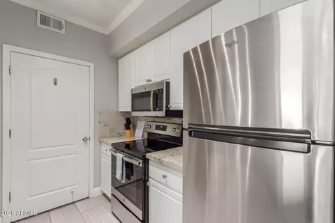 Kitchen - 1701 E Colter St #477, Phoenix, AZ 85016 photo 1 of 3
