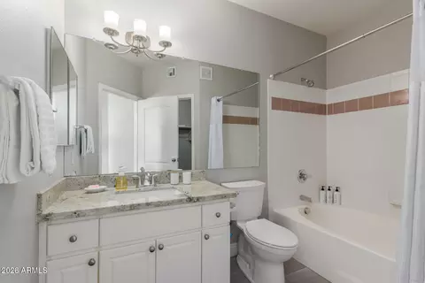 Bath - 1701 E Colter St #477, Phoenix, AZ 85016 photo 1 of 2