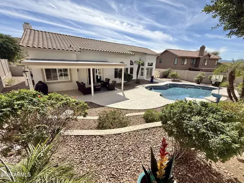 Exterior - 208 E South Fork Dr, Phoenix, AZ 85048 photo 3 of 7