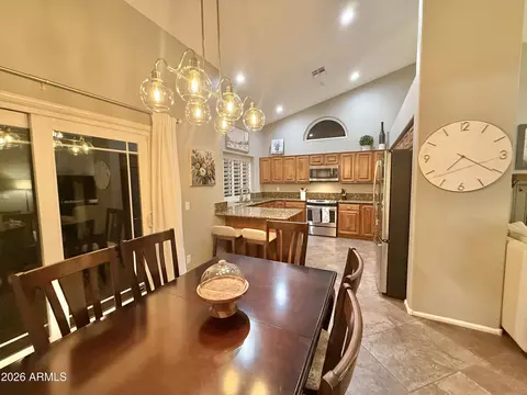 Dining - 208 E South Fork Dr, Phoenix, AZ 85048 photo 4 of 4