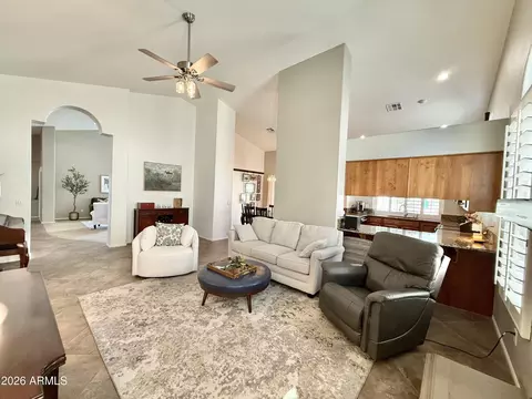 Living - 208 E South Fork Dr, Phoenix, AZ 85048 photo 6 of 10