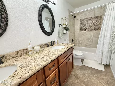 Bath - 208 E South Fork Dr, Phoenix, AZ 85048 photo 2 of 5