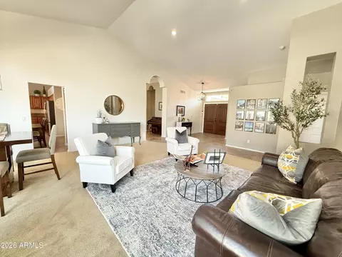 Living - 208 E South Fork Dr, Phoenix, AZ 85048 photo 3 of 10