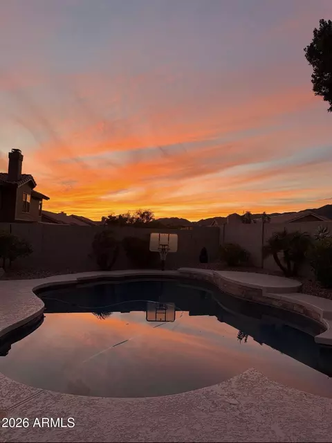 Exterior - 208 E South Fork Dr, Phoenix, AZ 85048 photo 7 of 7
