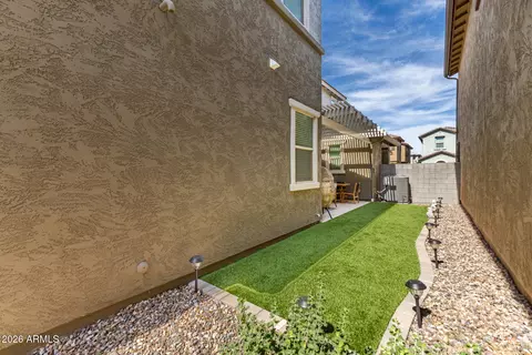 Exterior - 4145 E Jones St, Gilbert, AZ 85295 photo 6 of 8