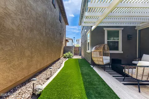 Exterior - 4145 E Jones St, Gilbert, AZ 85295 photo 5 of 8