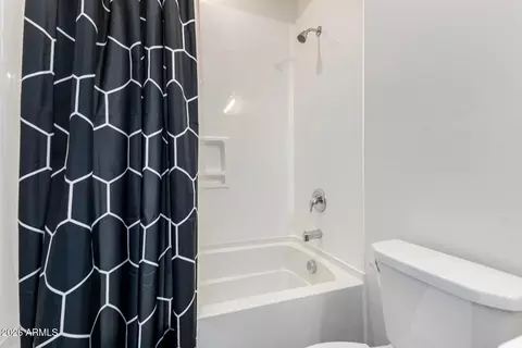 Bath - 4145 E Jones St, Gilbert, AZ 85295 photo 3 of 6