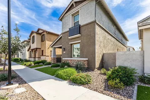 Exterior - 4145 E Jones St, Gilbert, AZ 85295 photo 2 of 8