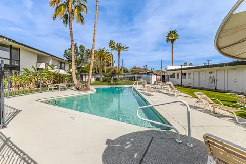 Exterior - 3242 E Camelback Rd #102, Phoenix, AZ 85018 photo 6 of 6