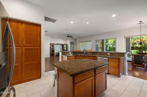 Kitchen - 4018 E Harrison St, Gilbert, AZ 85295 photo 6 of 7