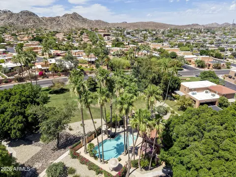 View/Area - 1001 E Becker Ln, Phoenix, AZ 85020 photo 6 of 6