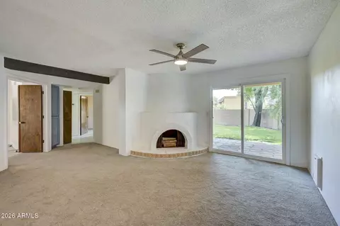 Living - 1001 E Becker Ln, Phoenix, AZ 85020 photo 3 of 3