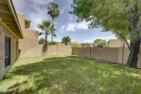 Exterior - 1001 E Becker Ln, Phoenix, AZ 85020 photo 8 of 9