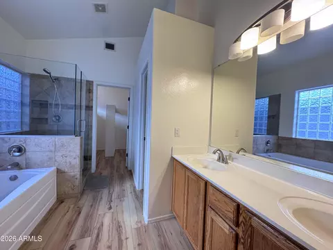 Bath - 722 W Beth Dr, Phoenix, AZ 85041 photo 1 of 1