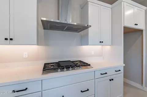 Kitchen - 9645 E Rainbow Ave, Mesa, AZ 85212 photo 3 of 7