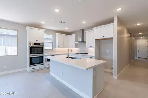 Kitchen - 9645 E Rainbow Ave, Mesa, AZ 85212 photo 7 of 7