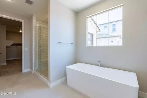Bath - 9645 E Rainbow Ave, Mesa, AZ 85212 photo 3 of 3