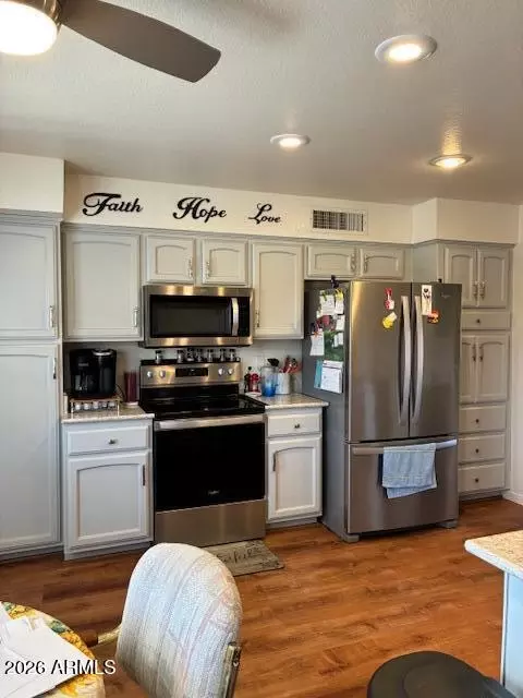 Kitchen - 7951 E Natal Ave E, Mesa, AZ 85209 photo 2 of 3