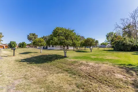 Exterior - 1319 E Sagebrush St, Gilbert, AZ 85296 photo 7 of 7