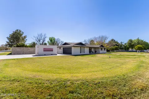 Exterior - 1319 E Sagebrush St, Gilbert, AZ 85296 photo 6 of 7