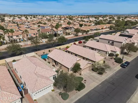 View/Area - 4248 E South Fork Dr, Phoenix, AZ 85044 photo 5 of 5