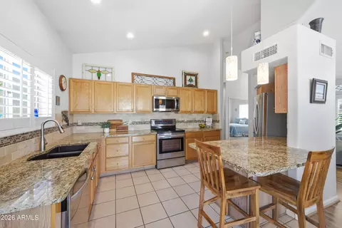 Kitchen - 4248 E South Fork Dr, Phoenix, AZ 85044 photo 1 of 2
