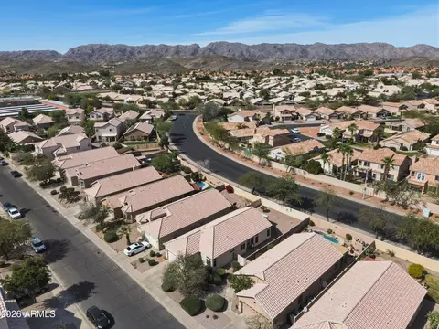 View/Area - 4248 E South Fork Dr, Phoenix, AZ 85044 photo 4 of 5