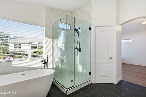 Bath - 1432 E Behrend Dr, Phoenix, AZ 85024 photo 2 of 4