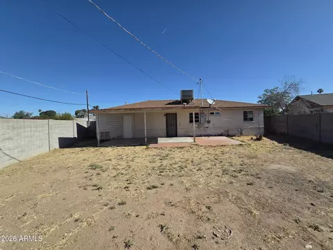 Exterior - 2207 W Cactus Wren Dr, Phoenix, AZ 85021 photo 2 of 2