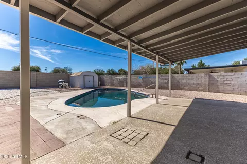 Exterior - 2535 E Hartford Ave, Phoenix, AZ 85032 photo 2 of 4