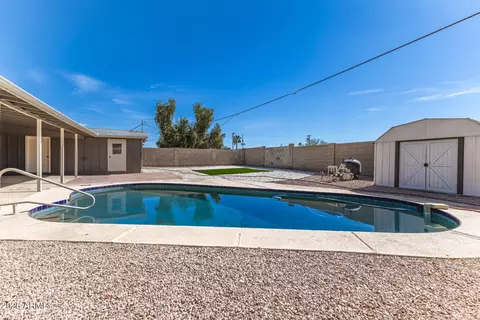 Exterior - 2535 E Hartford Ave, Phoenix, AZ 85032 photo 4 of 4