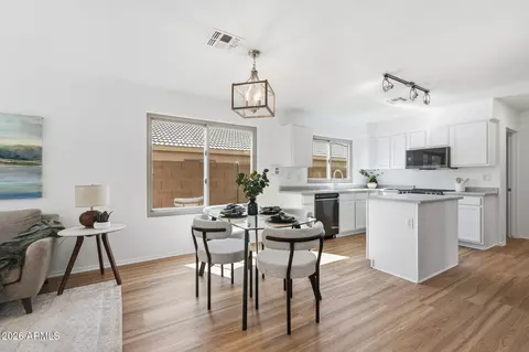 Dining - 2303 Electra Ln, Phoenix, AZ 85024 photo 3 of 4