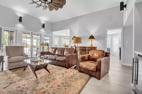 Living - 714 W Townley Ave, Phoenix, AZ 85021 photo 1 of 3