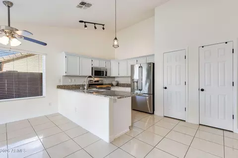 Kitchen - 4250 Encinas Ave, Gilbert, AZ 85234 photo 1 of 3