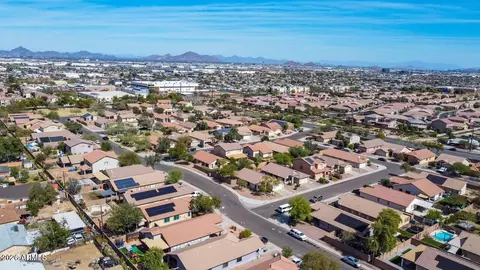 View/Area - 1504 E Bowker St, Phoenix, AZ 85040 photo 2 of 5
